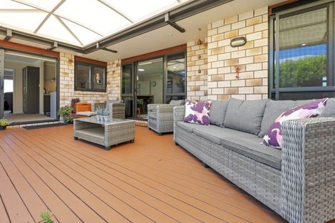 Photo of property in 137 Rowesdale Drive, Ohauiti, Tauranga, 3112