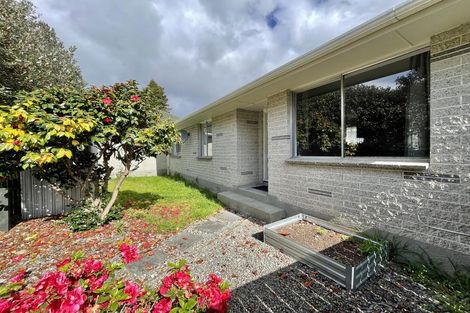 Photo of property in 1/58 Oregon Drive, Maoribank, Upper Hutt, 5018