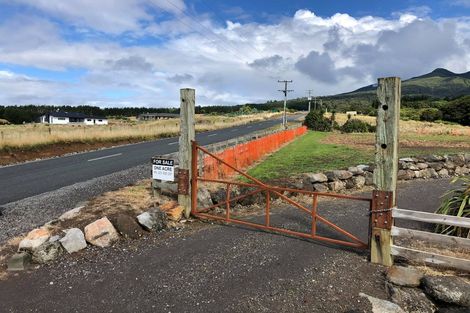 Photo of property in 1790 Mangorei Road, Mangorei, New Plymouth, 4371