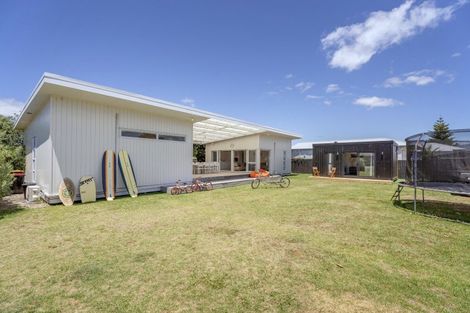 Photo of property in 134 Harbour Drive, Matarangi, Whitianga, 3592