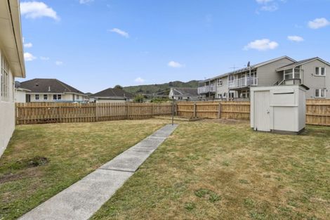 Photo of property in 17 Strand Crescent, Naenae, Lower Hutt, 5011