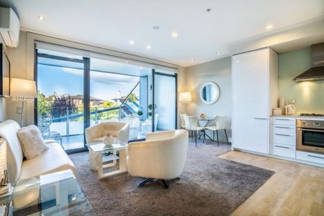 Photo of property in Cooks Apartments, 1e/24 James Cook Crescent, Remuera, Auckland, 1050