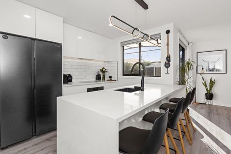 Photo of property in 44a Trinity Crescent, Pirimai, Napier, 4112