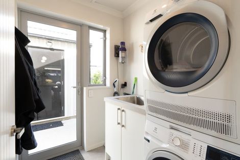 Photo of property in 13 Franks Place, Outram, 9019