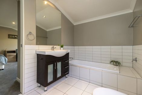 Photo of property in 7 Jade Lane, Paraparaumu, 5032