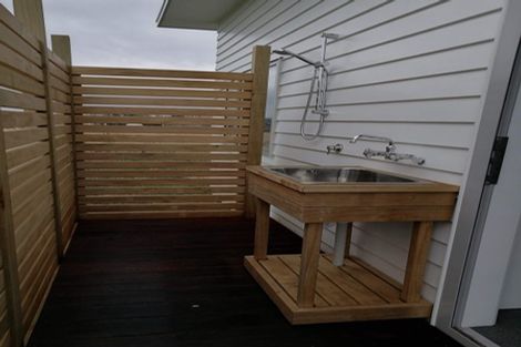 Photo of property in 58 Anglers Avenue, Warea, New Plymouth, 4381