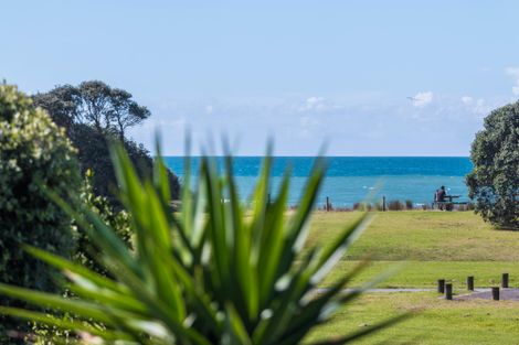 Photo of property in 21 Dillon Street, Waihi Beach, 3611