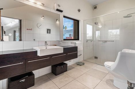 Photo of property in 3/5 Campbell Road, Takapuna, Auckland, 0622