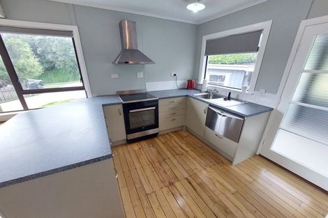 Photo of property in 4 Havelock Place, Blagdon, New Plymouth, 4310