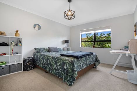 Photo of property in 2 Four Oaks Place, Pukekohe, 2120