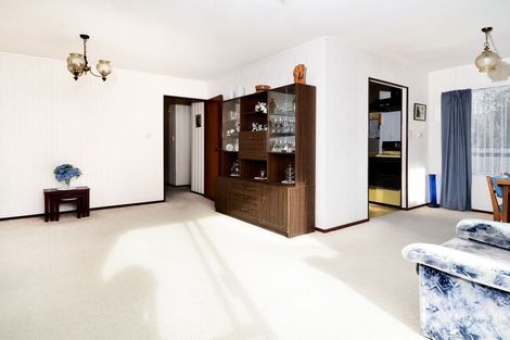 Photo of property in 2/25 Ciprian Place, Henderson, Auckland, 0612