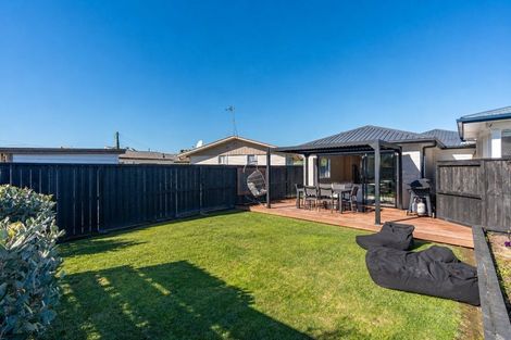 Photo of property in 2/6 Sutcliffe Place, Chartwell, Hamilton, 3210