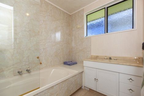 Photo of property in 29 Winara Avenue, Waikanae, 5036