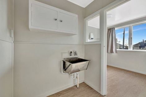 Photo of property in 21 Ealing Street, Redwood, Christchurch, 8051