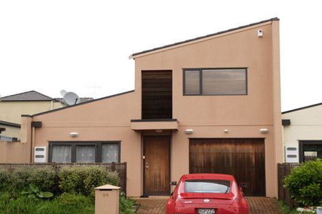 Photo of property in 30 Tiger Drive, Golflands, Auckland, 2013