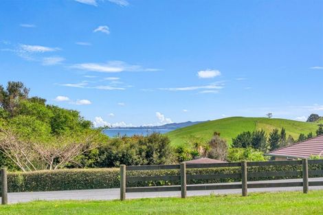 Photo of property in 13 Taipa View Road, Taipa, 0483