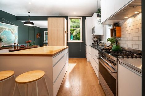 Photo of property in 166 Owen Street, Newtown, Wellington, 6021