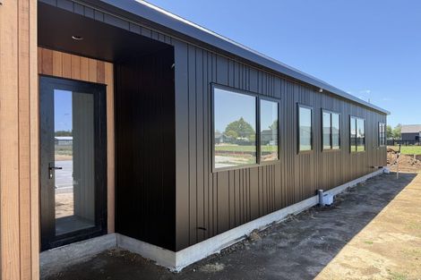 Photo of property in 72 Hugo Shaw Drive, Cambridge, 3434