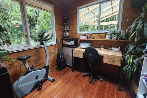 Photo of property in 26 Sylvan Valley Avenue, Titirangi, Auckland, 0604