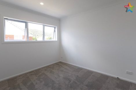 Photo of property in 2b Mayo Grove, Naenae, Lower Hutt, 5011