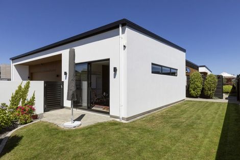 Photo of property in 10 Karapoto Lane, Rainbow Point, Taupo, 3330