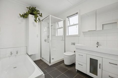 Photo of property in 1 Wardlaw Street, Musselburgh, Dunedin, 9013