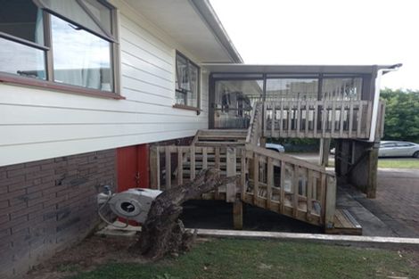 Photo of property in 19 Cairngorm Place, Highland Park, Auckland, 2010