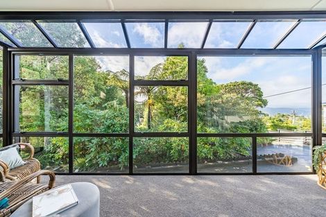 Photo of property in 54 Poto Road, Normandale, Lower Hutt, 5010