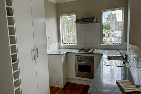 Photo of property in 16 Kelman Road, Kelston, Auckland, 0602