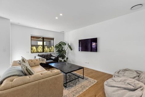 Photo of property in 9 Swan Street, Lake Hawea, 9382