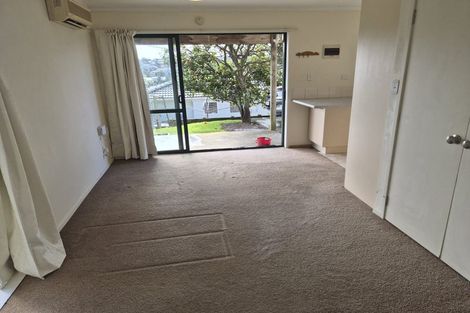 Photo of property in 106a Awaruku Road, Torbay, Auckland, 0630