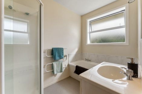 Photo of property in 2/28 Lyndon Street, Riccarton, Christchurch, 8041