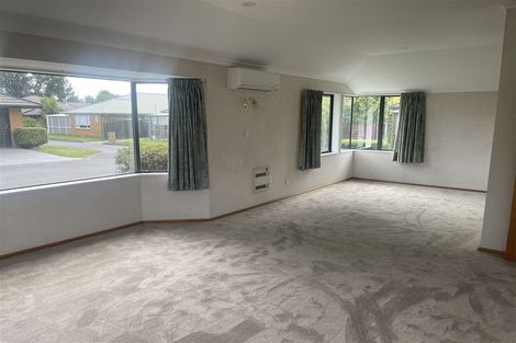 Photo of property in 30 Villa Grove, Ilam, Christchurch, 8041