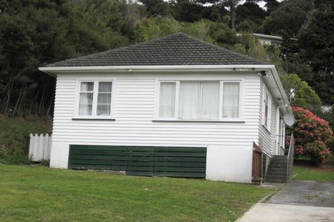 Photo of property in 27 Fraser Street, Wainuiomata, Lower Hutt, 5014