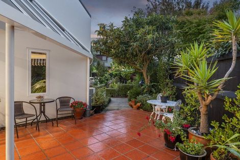 Photo of property in 20 Derenzy Place, Avonhead, Christchurch, 8042