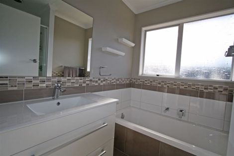 Photo of property in 40 Lantana Avenue, Bell Block, New Plymouth, 4312