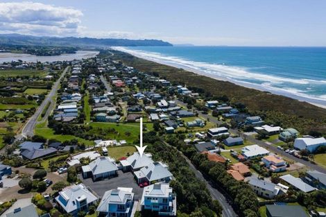 Photo of property in 2/508 Seaforth Road, Bowentown, Waihi Beach, 3177