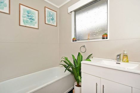 Photo of property in 43 Hilltop Avenue, Morningside, Whangarei, 0110