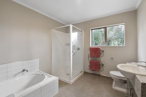 Photo of property in 31a Ocean View Road, Hatfields Beach, Orewa, 0931