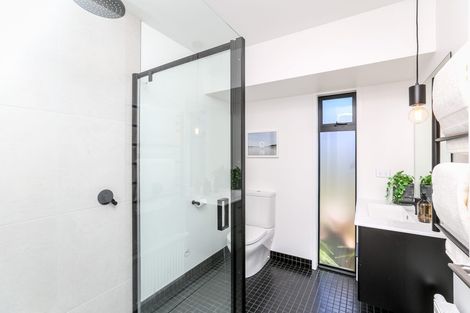 Photo of property in 25 Kotare Drive, Waiwhakaiho, New Plymouth, 4312