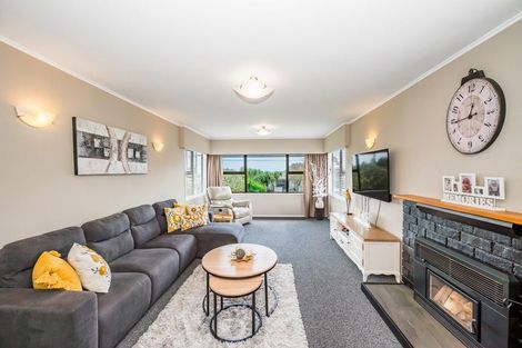 Photo of property in 42 Kaitawa Crescent, Paraparaumu, 5032