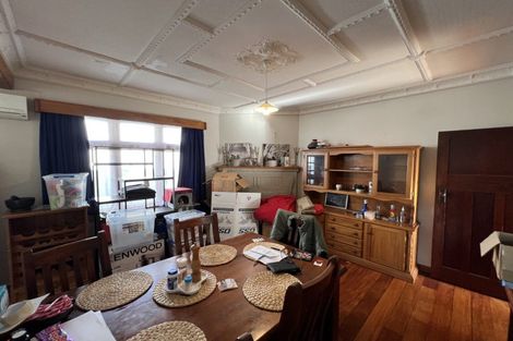 Photo of property in 43 Lyndhurst Street, Takaro, Palmerston North, 4412