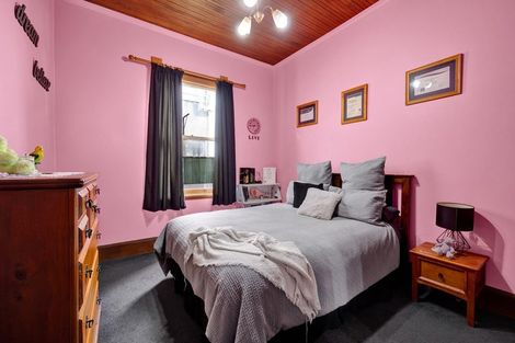 Photo of property in 54 Disraeli Street, Hawera, 4610