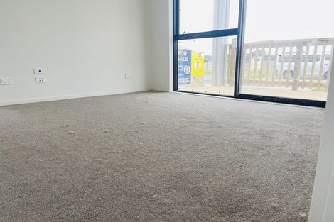 Photo of property in 17 Cronshaw Road, Karaka, Papakura, 2113