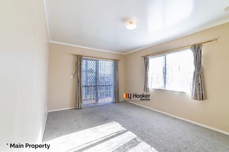 Photo of property in 18 Dungarvon Place, Clendon Park, Auckland, 2103