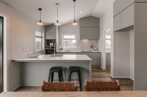 Photo of property in 27 Daniel Place, Kelvin Grove, Palmerston North, 4414