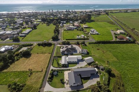 Photo of property in 90b Citrus Avenue, Waihi Beach, 3611