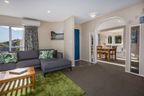 Photo of property in 13a Westridge, Camborne, Porirua, 5026