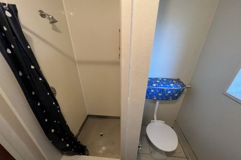 Photo of property in 2/206 Ruahine Street, Roslyn, Palmerston North, 4414