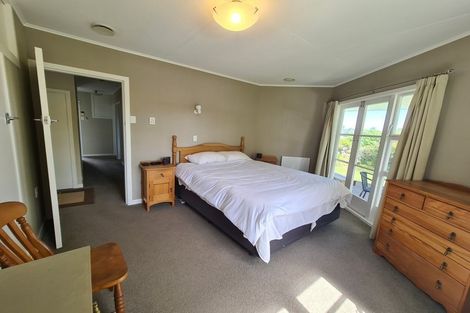 Photo of property in 186 Huatoki Street, Upper Vogeltown, New Plymouth, 4310